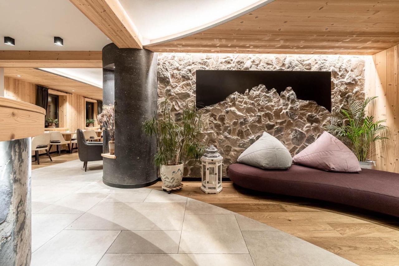 カンピテッロ・ディ・ファッサ Garni Letizia Bed & Breakfast エクステリア 写真